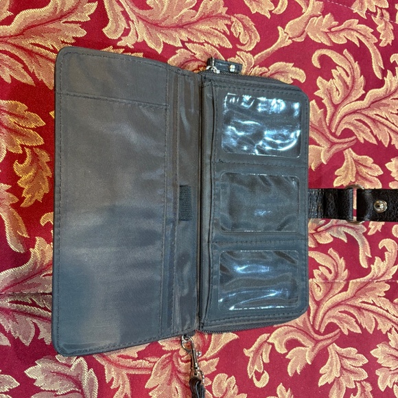 Brown Billfold, Purse ,Clutch, Lots of pockets Women's - Picture 3 of 8